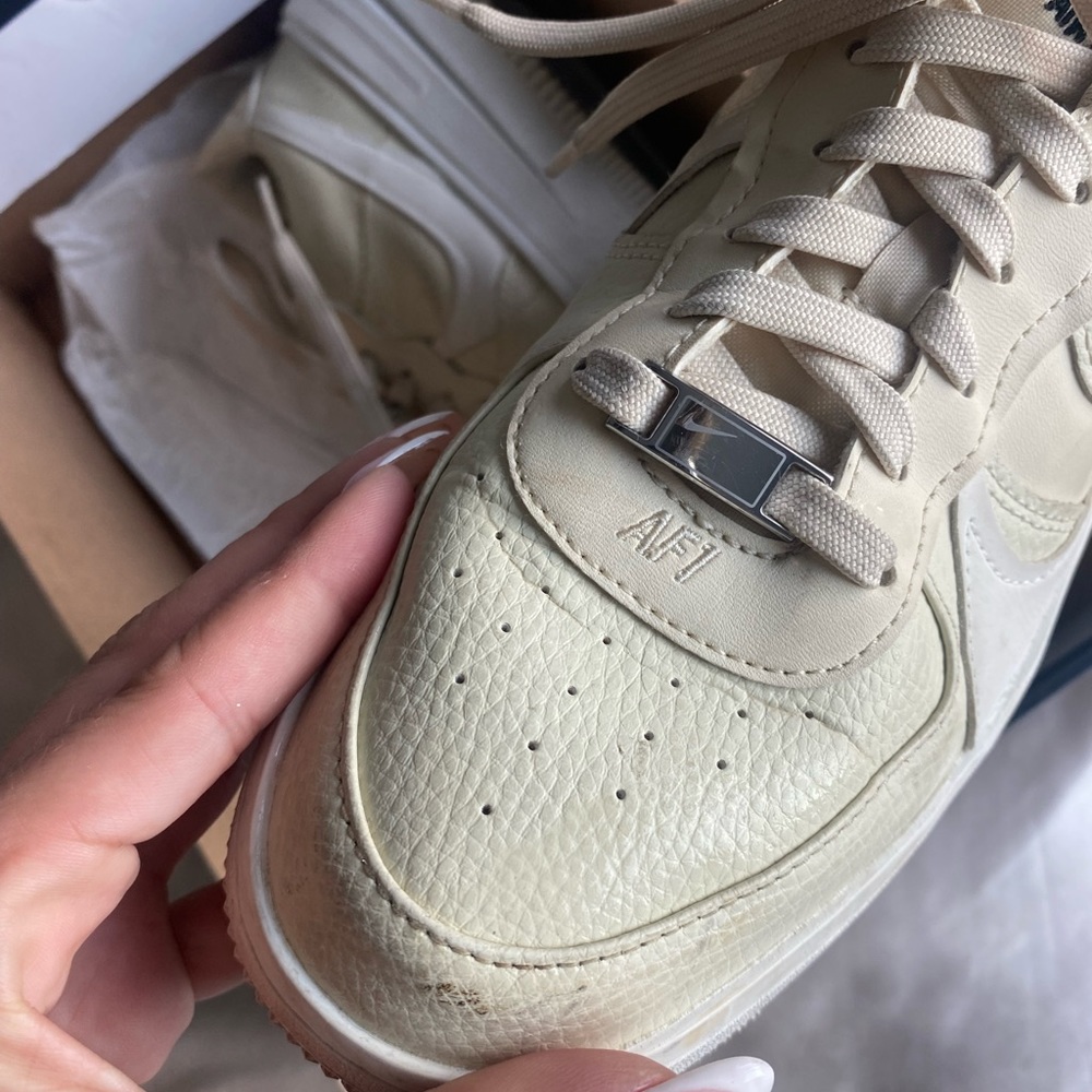 Nike Air Force 1 - Picture 3 of 5